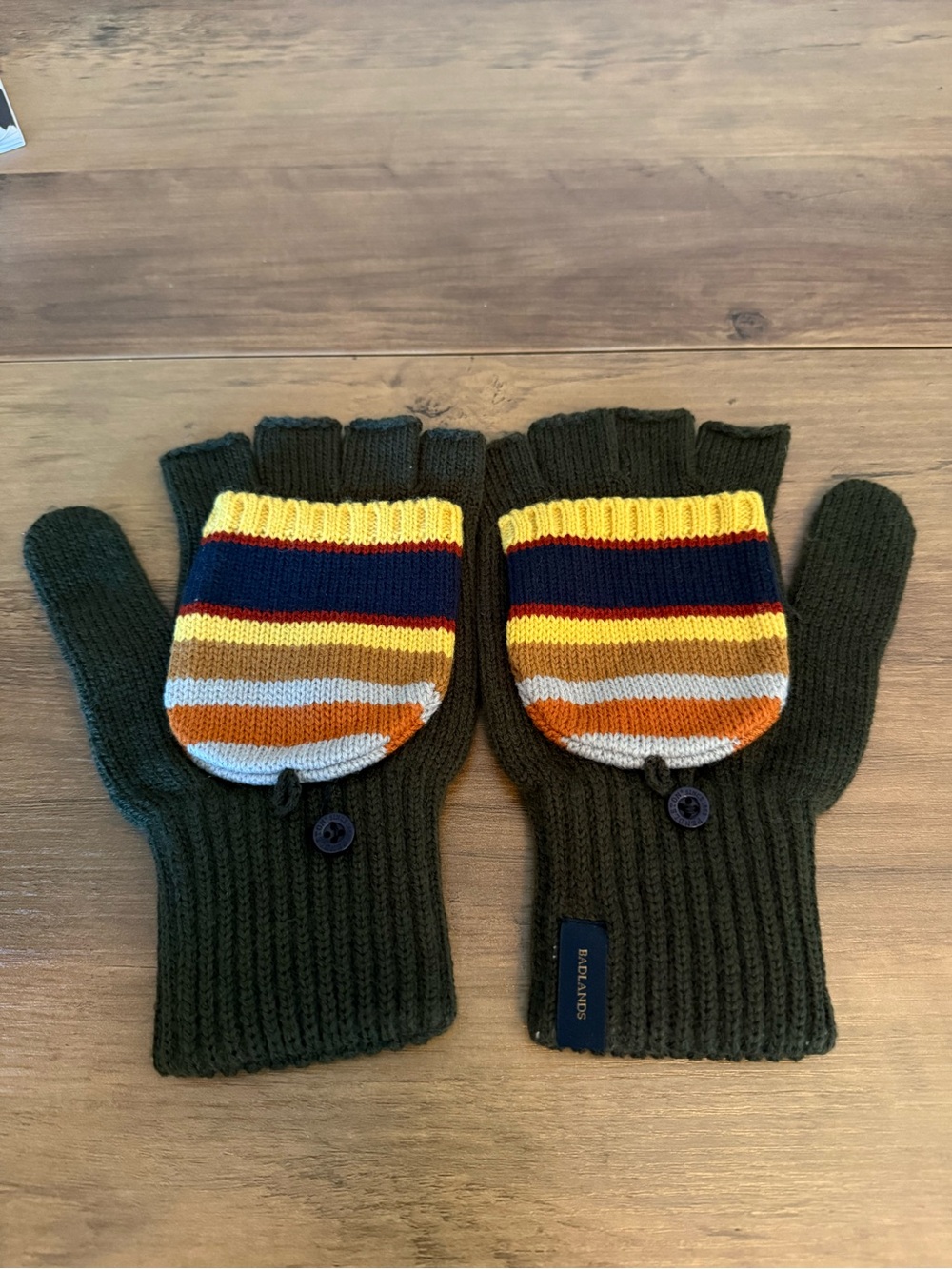 Pendleton Badlands Green Convertible Mittens with Multicolor Stripe Flip-Top